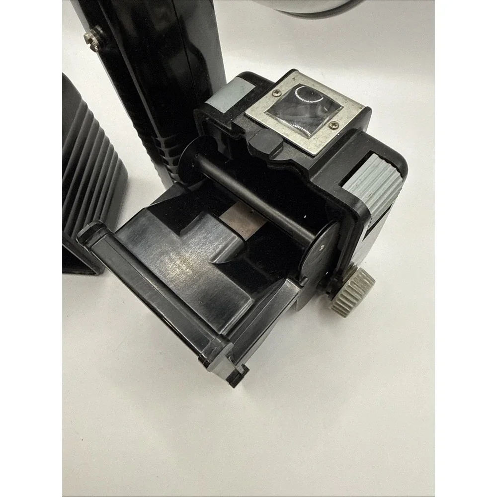 Antique Vintage Kodak Brownie Hawkeye Camera Flash‎ Model